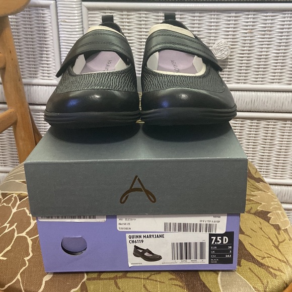 Aravon Quinn Maryjane Black NIB 7.5 D - Picture 2 of 8